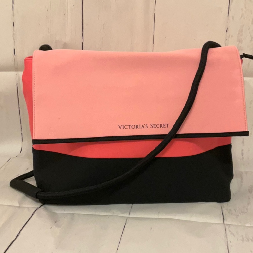Soft shoulder/crossbody Cooler